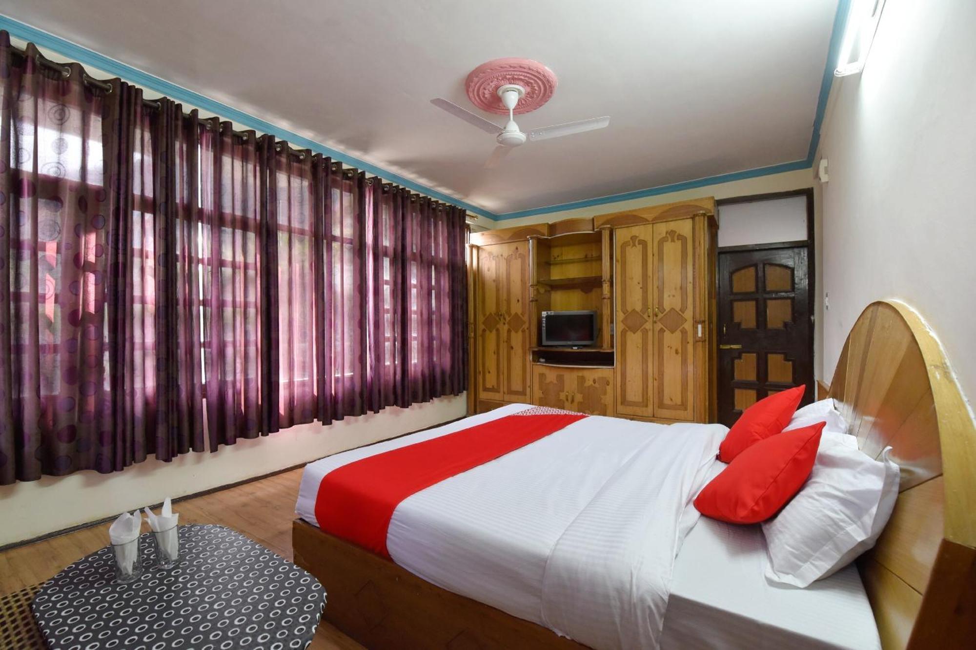 Oyo Hill View Hotell Manāli Eksteriør bilde