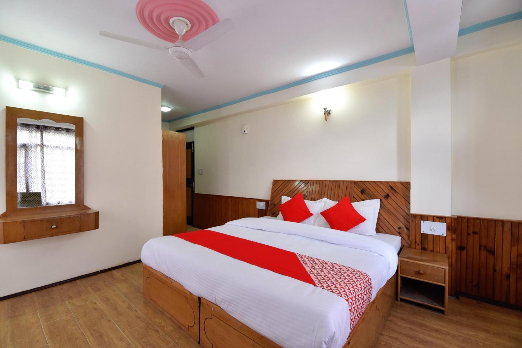 Oyo Hill View Hotell Manāli Eksteriør bilde