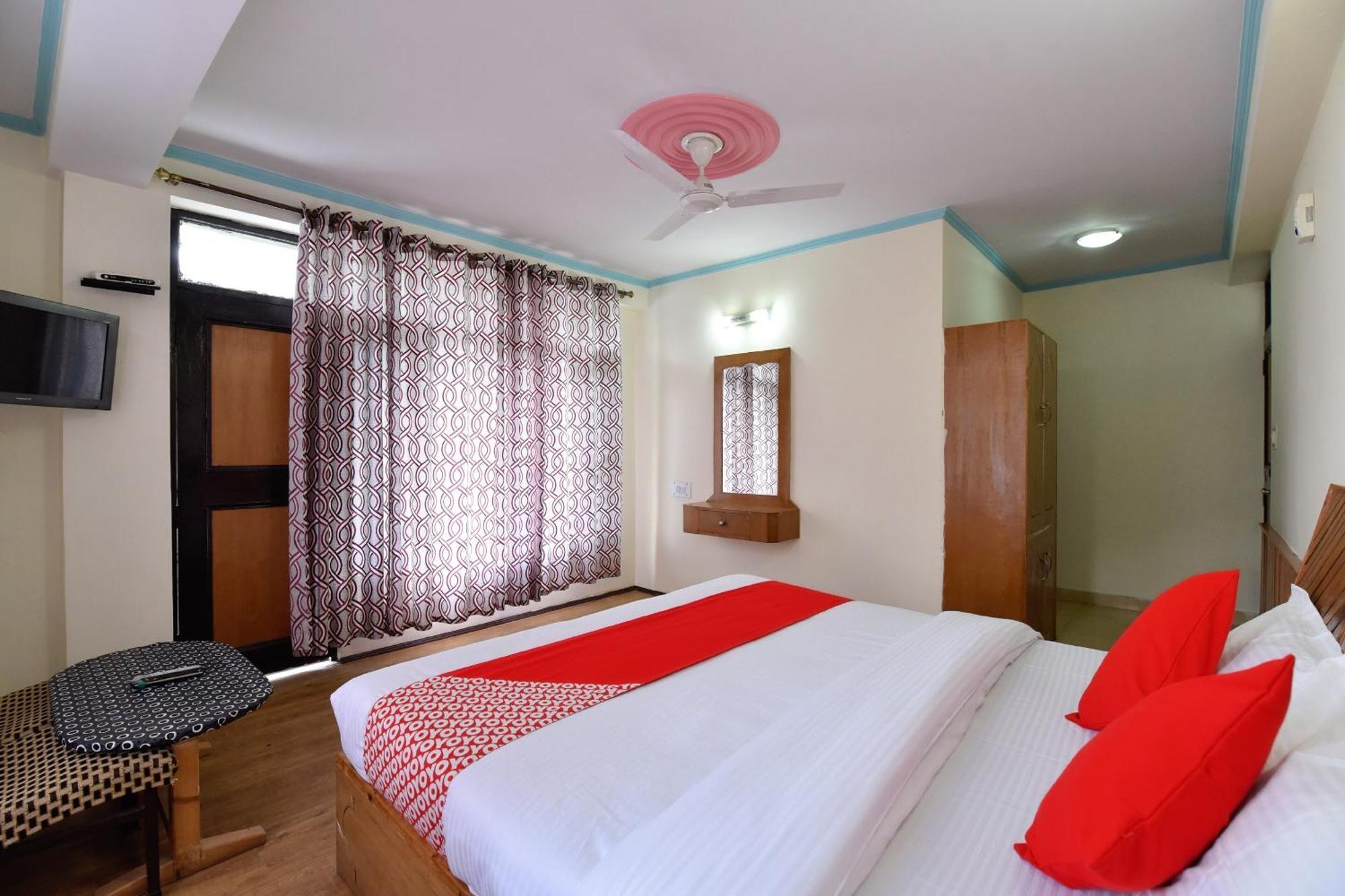 Oyo Hill View Hotell Manāli Eksteriør bilde